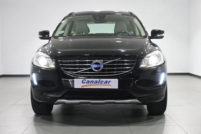 Usado Volvo XC60 Kinetic 136 CV (100 kW) 2015 Negro SUV