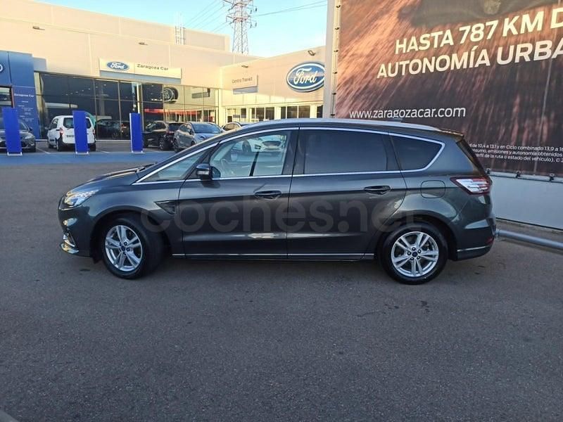 Usado Ford S-MAX Titanium 190 CV (139 kW) 2022 Gris / plata Monovolumen