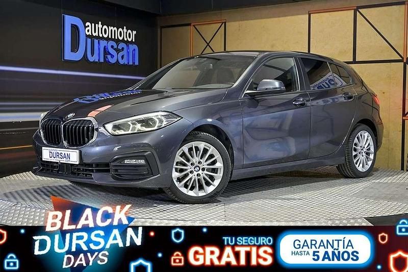 Gris Usado 2021 BMW 118 Comfort Edition Utilitario | 21.690 € (Buen precio) - Imagen 1/4