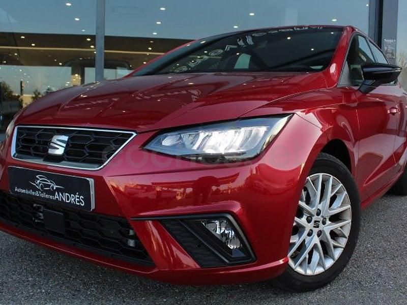 Usado Seat Ibiza FR 116 CV (85 kW) 2025 Rojo Utilitario