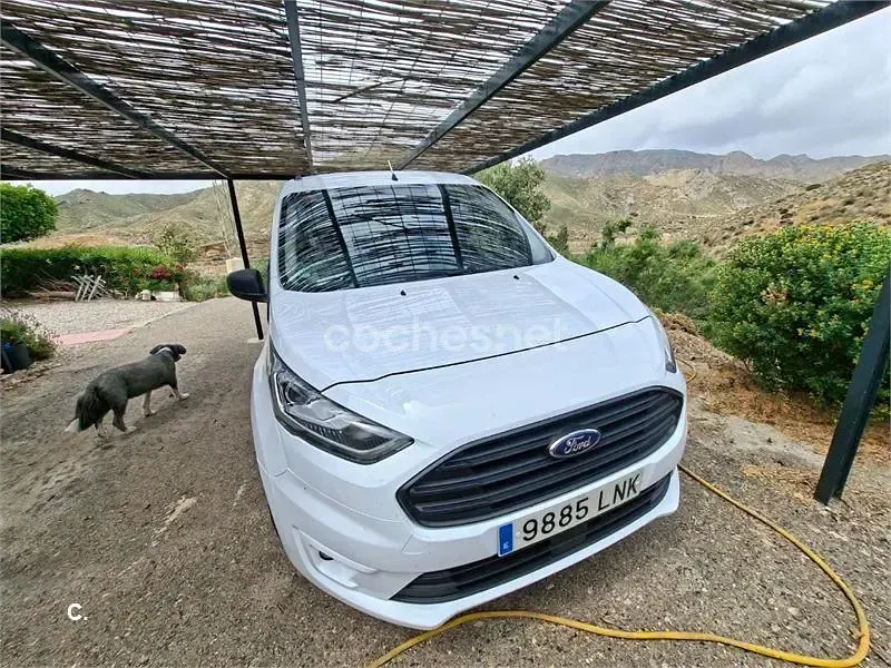 Usado Ford Transit Connect 100 CV (73 kW) 2021 Blanco Monovolumen