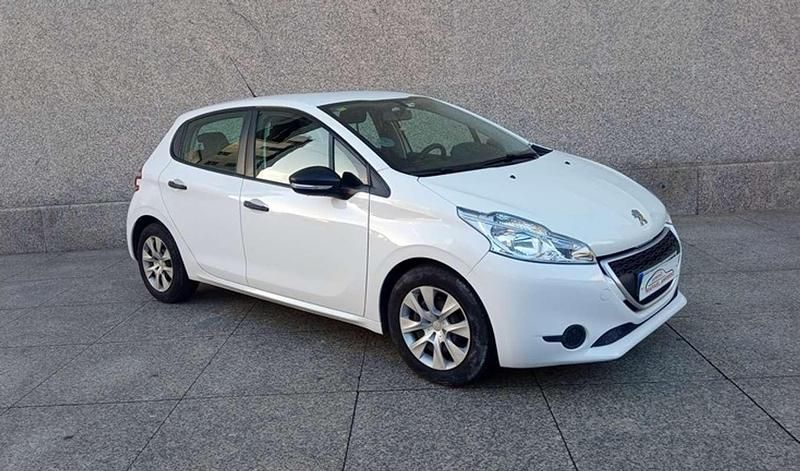 Usado Peugeot 208 Business-Line 68 CV (50 kW) 2014 Blanco Utilitario