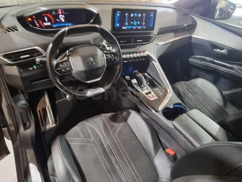 Usado Peugeot 5008 GT 131 CV (96 kW) 2021 Gris / plata SUV
