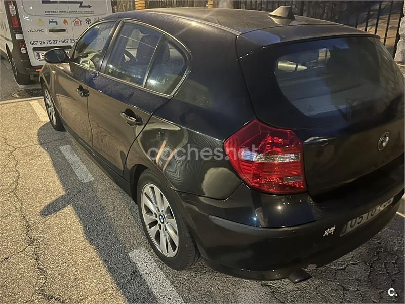 Negro Usado 2007 BMW 118 Utilitario | 3000 € (Super precio) - Imagen 1/4
