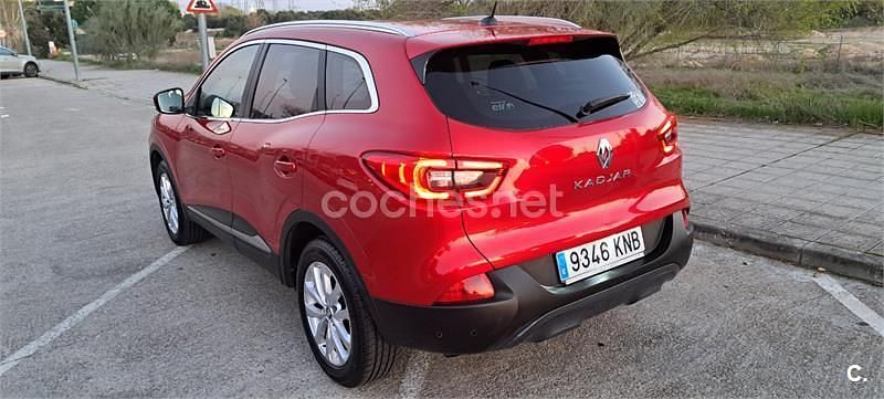 Usado Renault Kadjar Zen 130 CV (95 kW) 2018 Rojo SUV