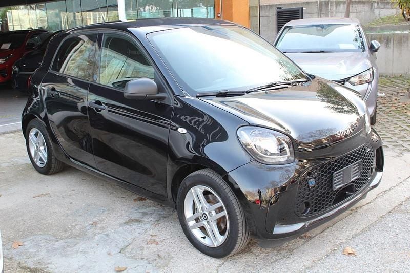 Usado Smart ForFour Electric Drive 60 kW (82 CV) 2021 Negro Utilitario