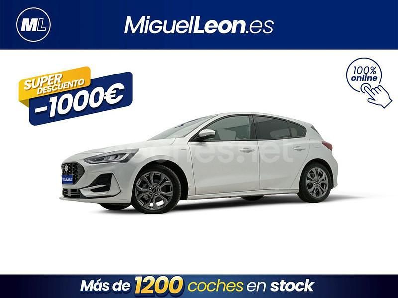 Gris / plata Usado 2023 Ford Focus ST-Line Berlina | 18.985 € (Precio justo) - Imagen 1/3