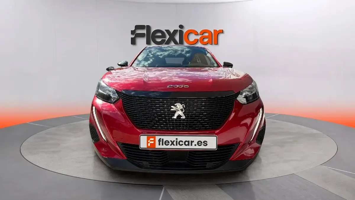 Usado Peugeot 2008 Active 101 CV (74 kW) 2023 Rojo SUV