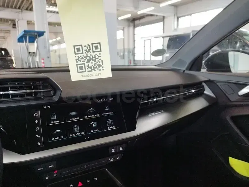 Usado Audi A3 Advanced Plus 150 CV (110 kW) 2024 Gris / plata Berlina