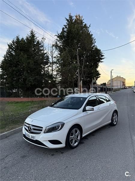 Blanco Usado 2015 Mercedes A200 Urban Berlina | 13.299 € (Super precio) - Imagen 1/4