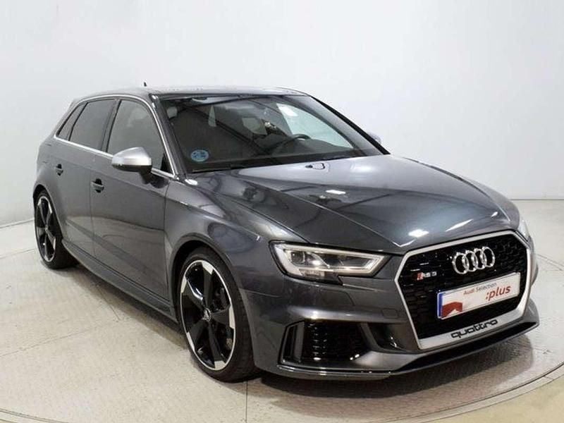 Usado Audi RS3 Sportback 400 CV (294 kW) 2020 Gris Utilitario