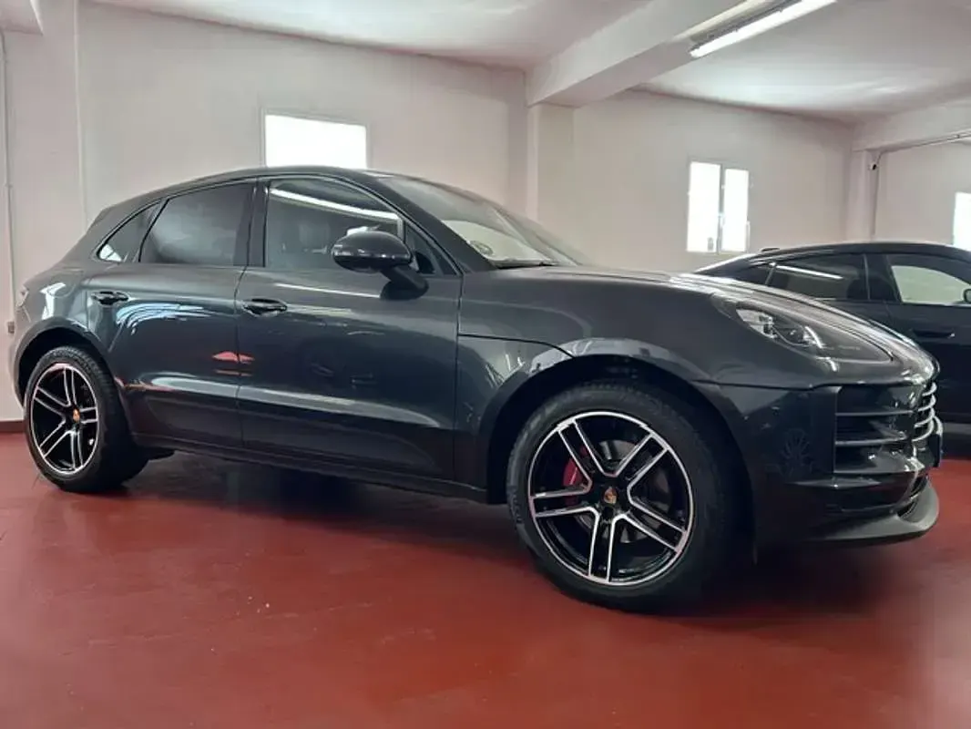 Usado Porsche Macan 245 CV (180 kW) 2021 Gris SUV