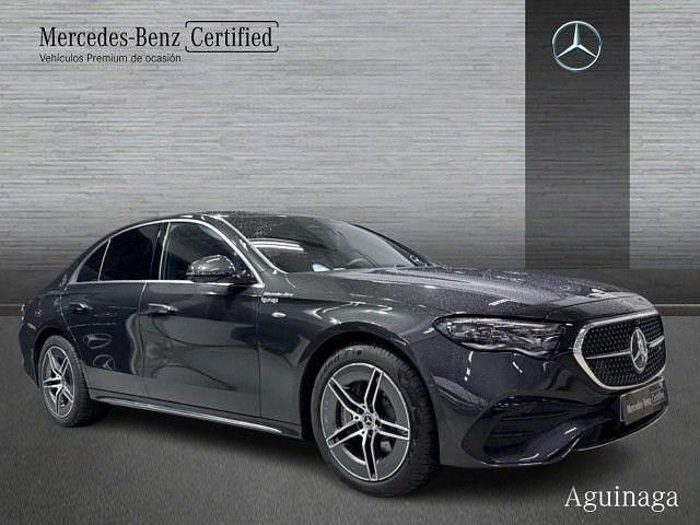 Nieuw Mercedes E300 313 PK (230 kW) 2025 Grijs