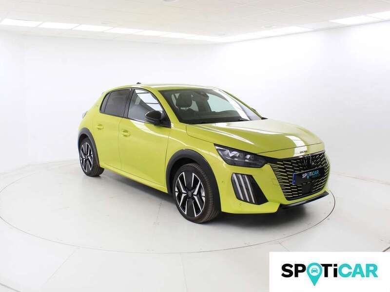 Usado Peugeot e-308 GT 114 kW (156 CV) 2024 Amarillo Utilitario