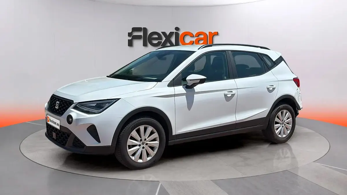 Usado Seat Arona Style 116 CV (85 kW) 2024 Blanco SUV