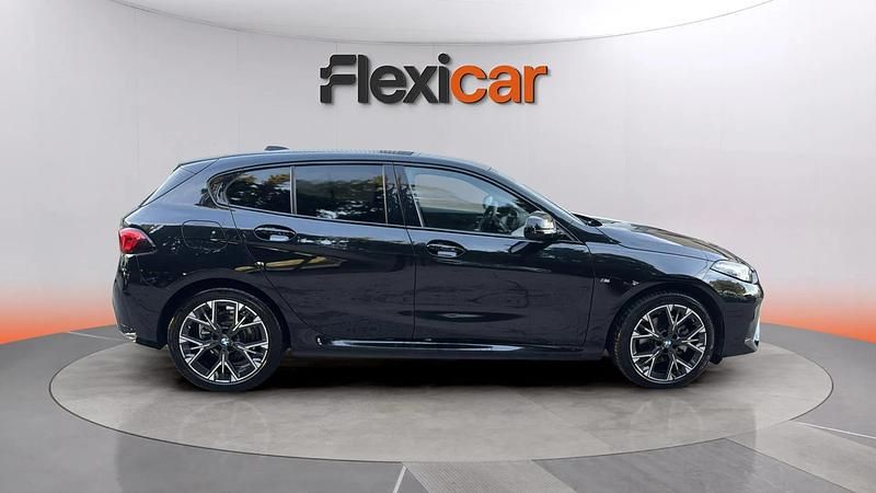 Usado BMW 116 122 CV (89 kW) 2025 Negro Utilitario
