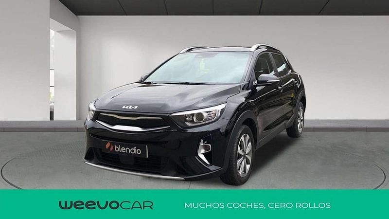 Negro Usado 2023 Kia Stonic SUV | 14.090 € (Precio justo) - Imagen 1/4