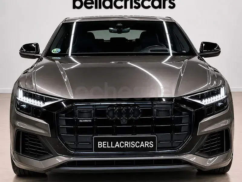 Usado Audi Q8 Premium 340 CV (250 kW) 2022 Gris / plata SUV