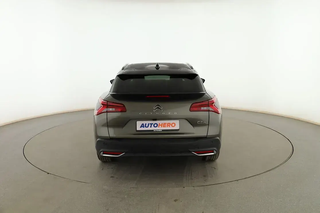 Usado Citroën C5 X Shine 224 CV (164 kW) 2024 Gris Familiar