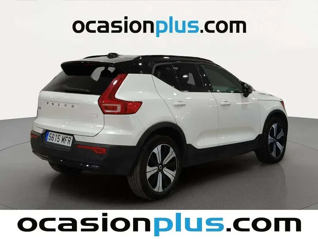 Usado Volvo XC40 Ultimate 169 kW (231 CV) 2023 Blanco SUV