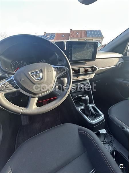 Usado Dacia Sandero Comfort 101 CV (74 kW) 2021 Blanco Berlina