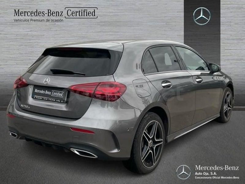 Usado Mercedes A250 218 CV (160 kW) 2025 Gris / plata Berlina