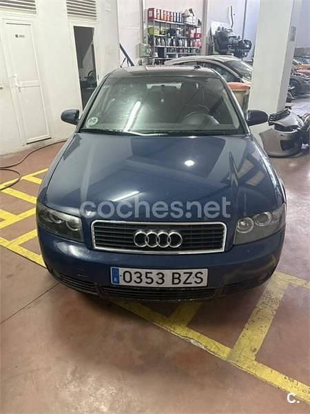 Azul Usado 2002 Audi A4 Berlina | 3000 € (Precio justo) - Imagen 1/4