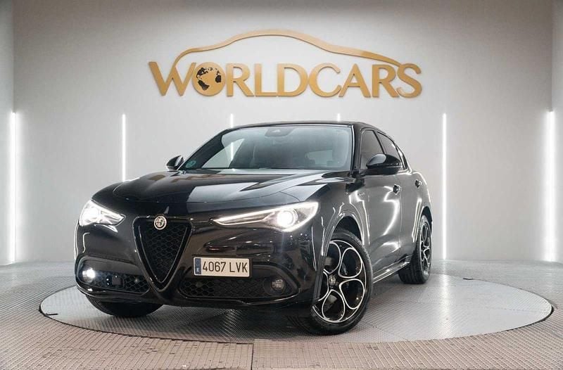 Usado Alfa Romeo Stelvio Veloce 210 CV (154 kW) 2021 Negro SUV