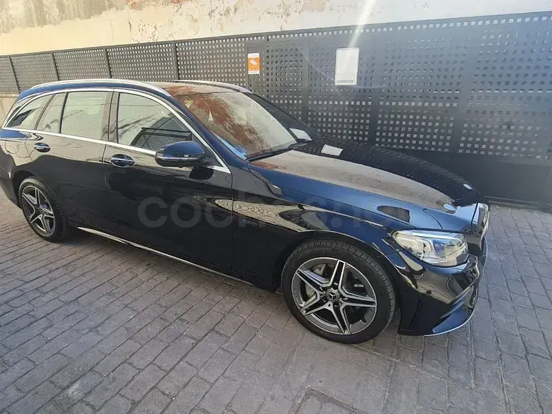 Usado Mercedes C300e 306 CV (225 kW) 2020 Negro Familiar