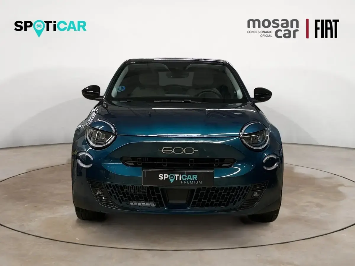 Usado Fiat 600 La Prima 110 CV (80 kW) 2025 Verde oceano SUV
