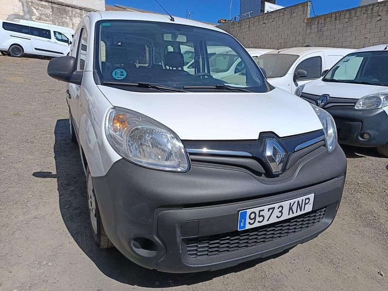Blanco Usado 2018 Renault Kangoo Monovolumen | 9500 € (Caro) - Imagen 1/4