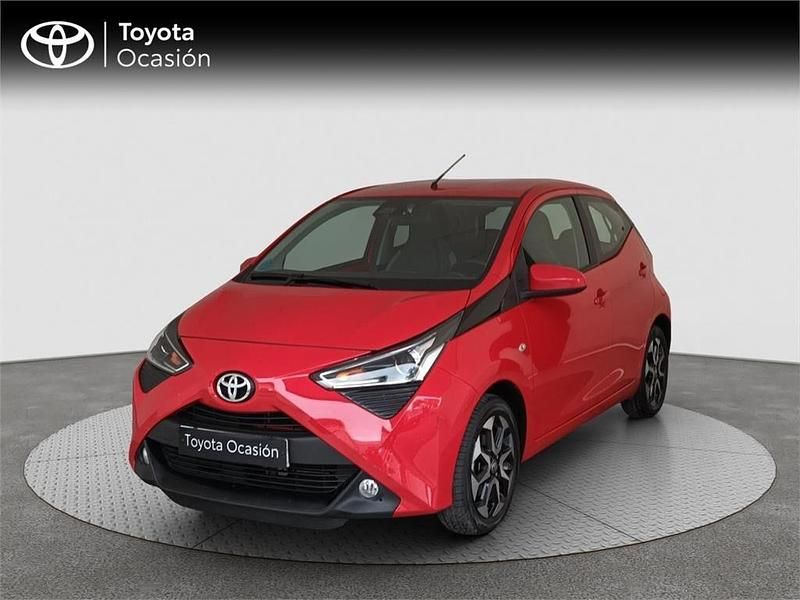 Otro Usado 2021 Toyota Aygo X-play Utilitario | 13.300 € (Un poco caro) - Imagen 1/4