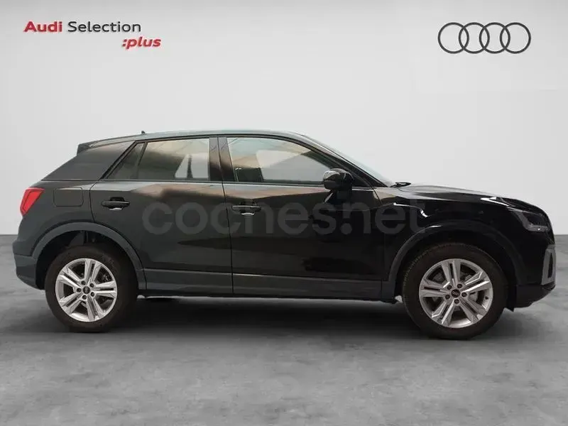 Usado Audi Q2 Advanced Plus 116 CV (85 kW) 2025 Negro SUV