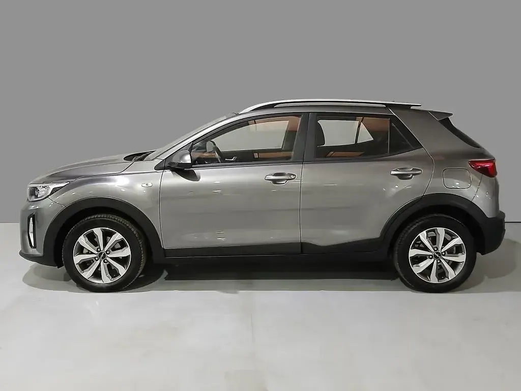 Occasion Kia Stonic 100 PK (73 kW) 2024 Zilver SUV