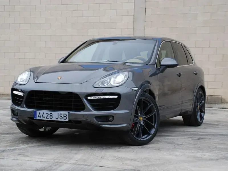 Usado Porsche Cayenne 400 CV (294 kW) 2013 Gris / plata SUV