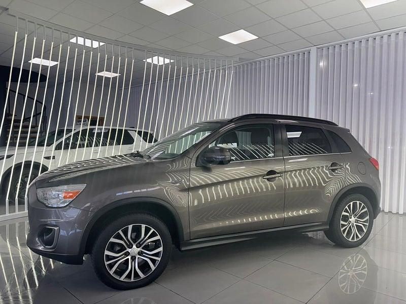 Usado Mitsubishi ASX Motion 117 CV (86 kW) 2018 Marrón SUV