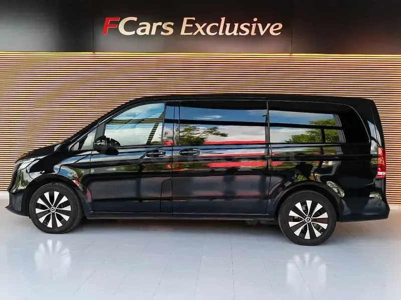 Usado Mercedes V250 190 CV (139 kW) 2023 Negro Monovolumen