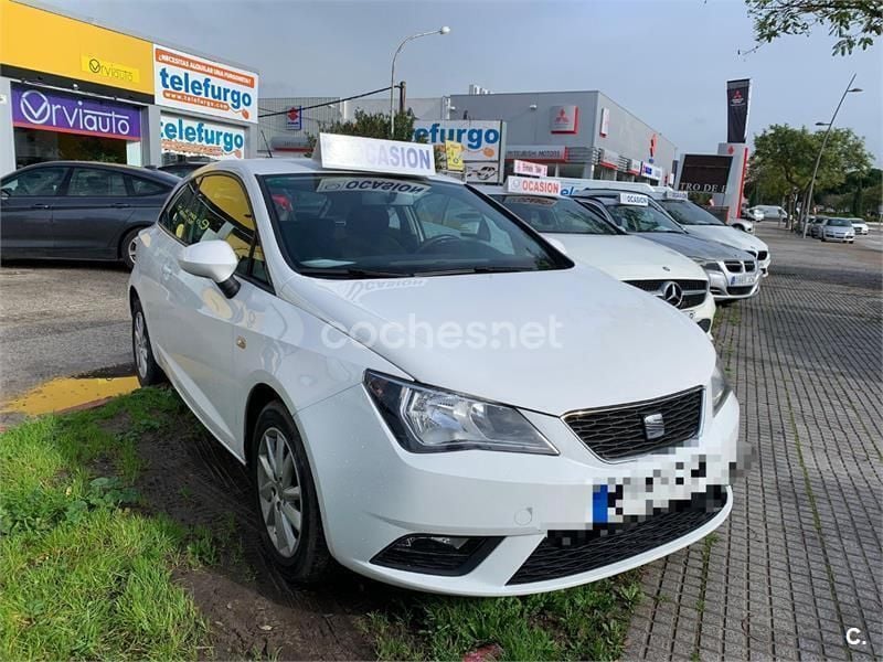 Blanco Usado 2012 Seat Ibiza SC Reference Utilitario | 7000 € (Precio justo) - Imagen 1/4