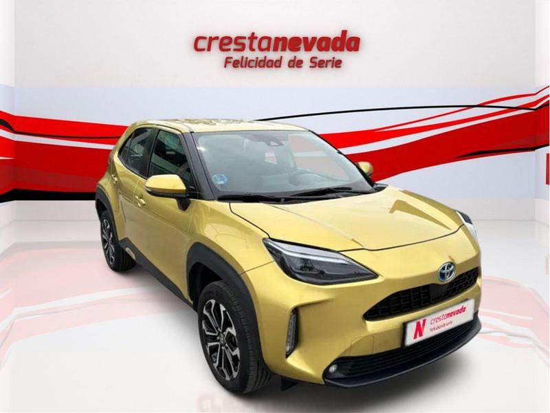 Usado Toyota Yaris Hybrid Active 116 CV (85 kW) 2024 Amarillo SUV