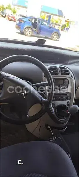 Usado Citroën Xsara Picasso Exclusive 92 CV (67 kW) 2008 Gris / plata Monovolumen