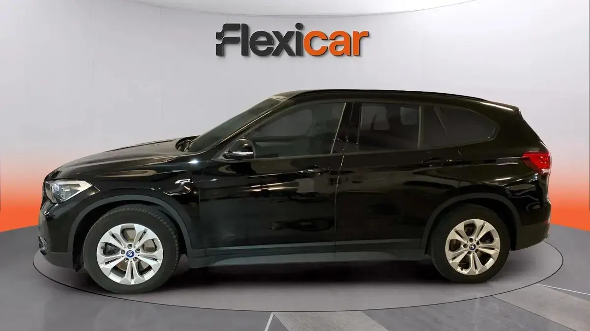 Używany BMW X1 220 KM (161 kW) 2021 Czarny SUV