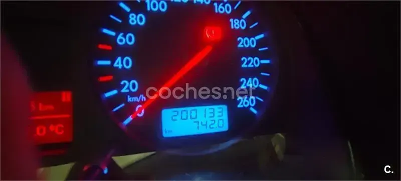 Usado VW Golf IV Highline 105 CV (77 kW) 2002 Azul Berlina