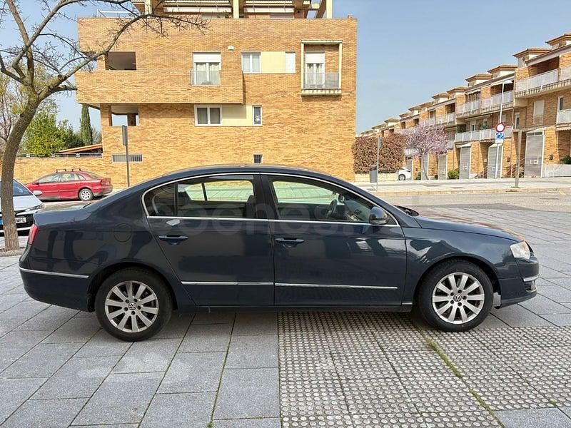 Usado VW Passat Advance 140 CV (102 kW) 2009 Azul Berlina