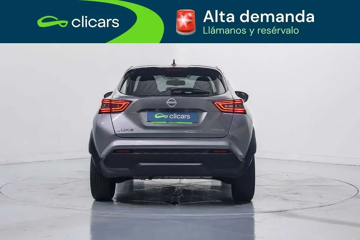Usado Nissan Juke N-Connecta 94 CV (69 kW) 2023 Gris SUV