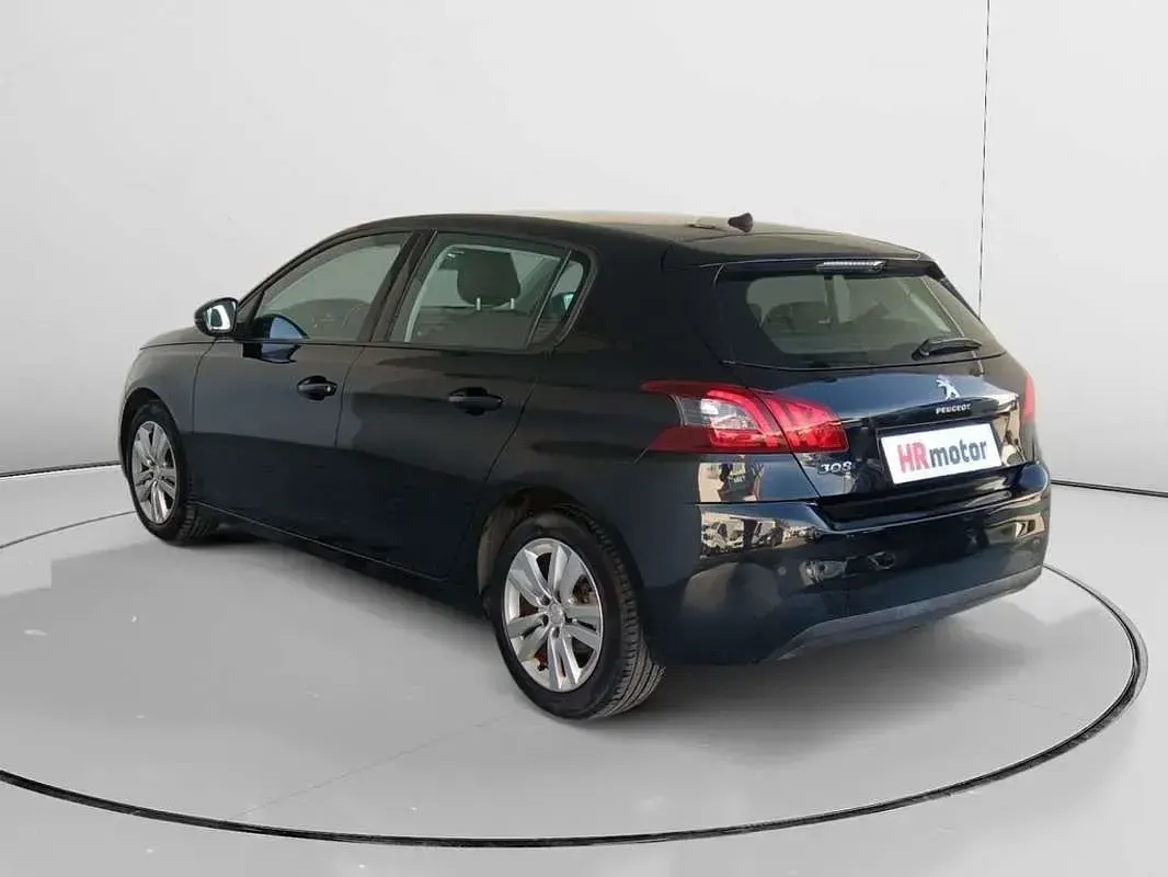 Usado Peugeot 308 Active 110 CV (80 kW) 2018 Blanco Utilitario