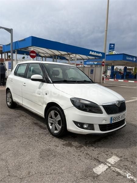 Usado Skoda Fabia 69 CV (50 kW) 2013 Blanco Berlina