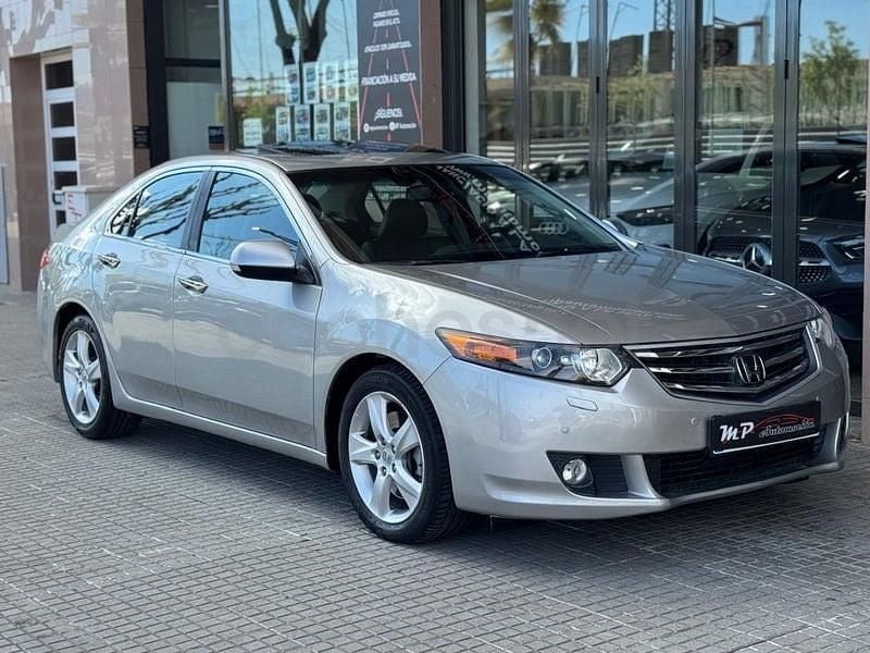 Usado Honda Accord Executive 201 CV (147 kW) 2009 Gris / plata Berlina