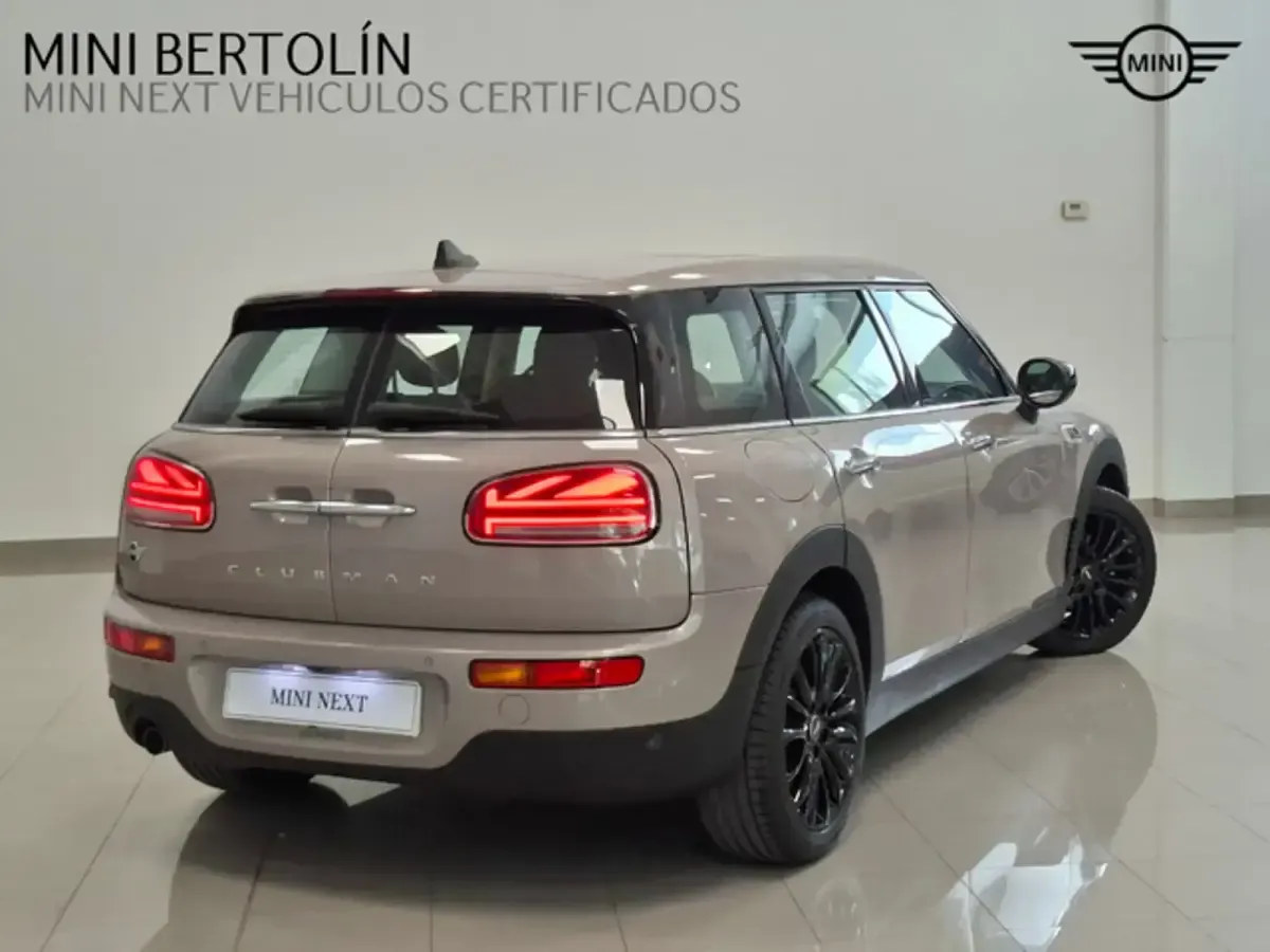 Usado Mini One D Clubman 116 CV (85 kW) 2022 Gris / plata Familiar