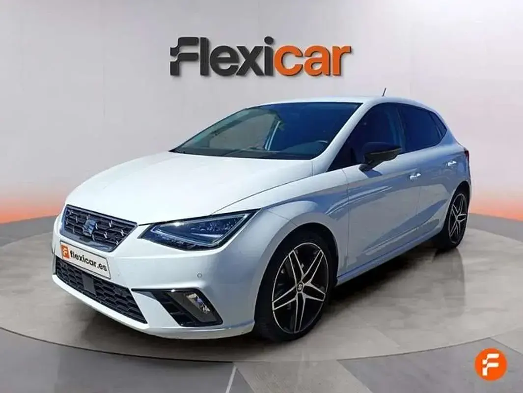 Usado Seat Ibiza FR 95 CV (69 kW) 2019 Blanco Utilitario