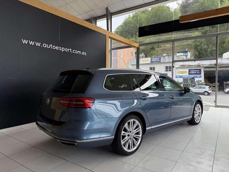 Käytetty VW Passat Sport 179 HP (131 kW) 2015 Sininen Farmari
